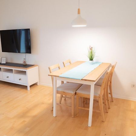 Ferienwohnung มอนทาเบาอาร์ ภายนอก รูปภาพ